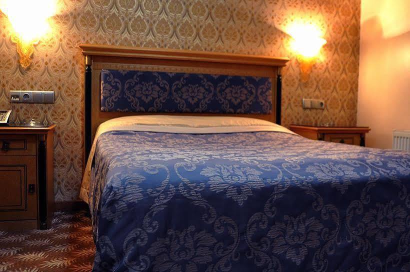 Grand Hisar Hotel Istanboel Buitenkant foto