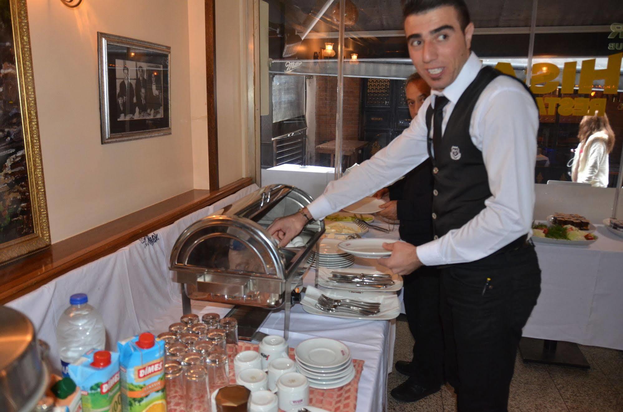 Grand Hisar Hotel Istanboel Buitenkant foto