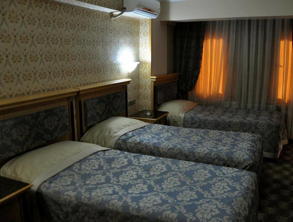 Grand Hisar Hotel Istanboel Buitenkant foto